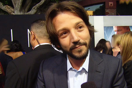 Diego-Luna-Elysium-interview-450